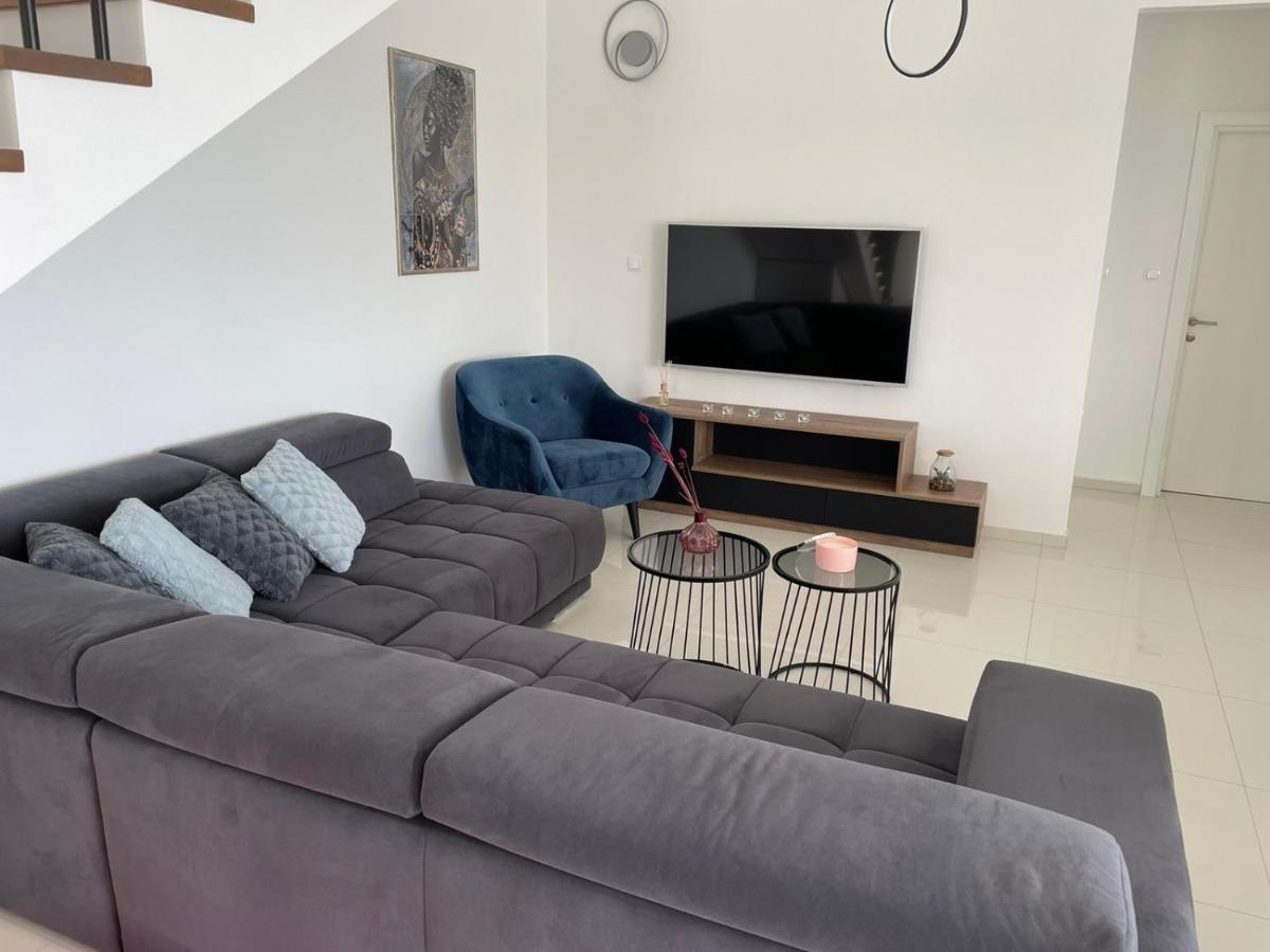 Villa Marena S Bazenom, Vodice Buitenkant foto