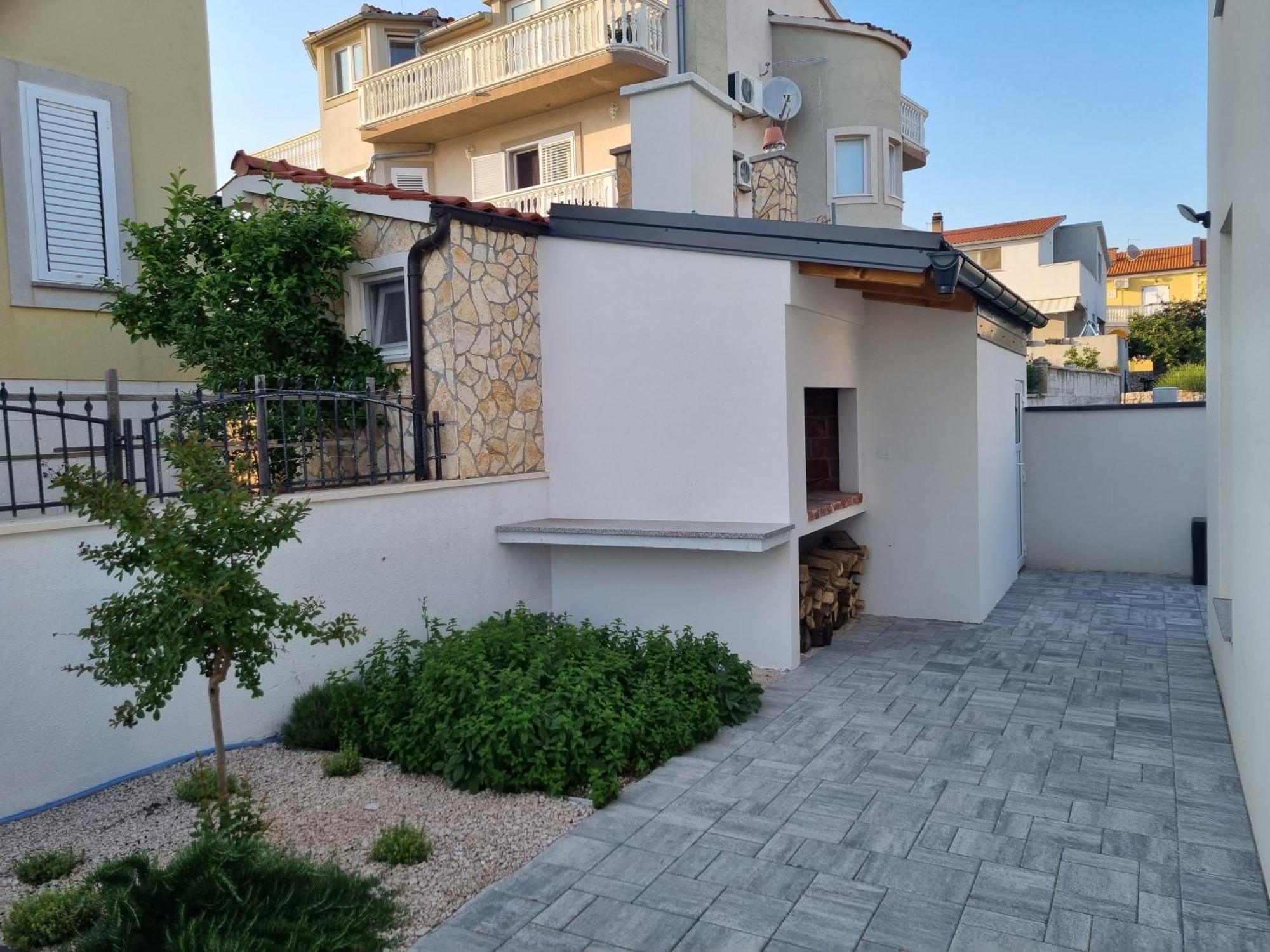 Villa Marena S Bazenom, Vodice Buitenkant foto